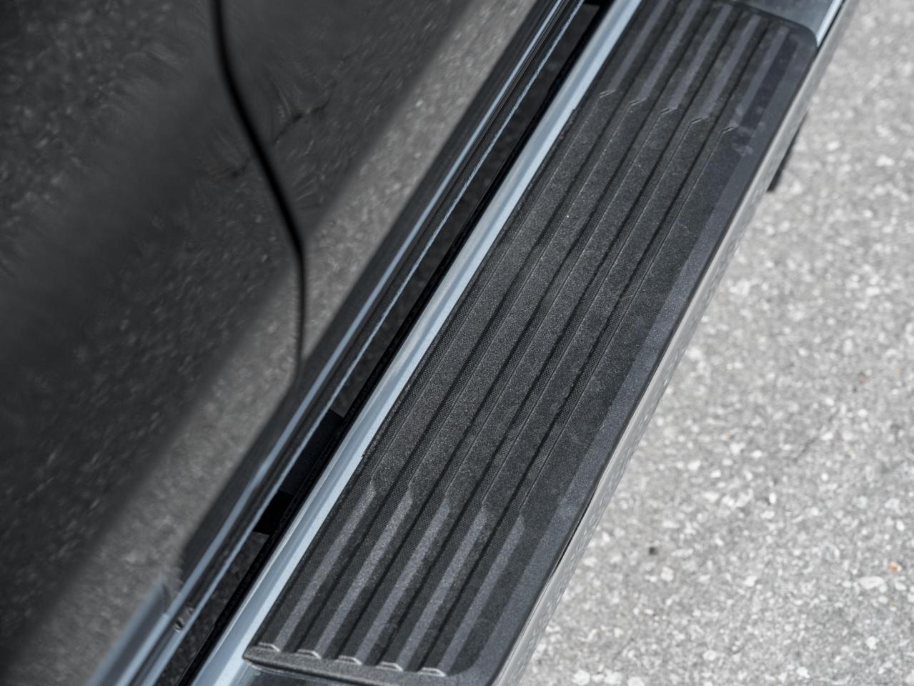 2023 GMC Sierra 1500 Denali Photo3