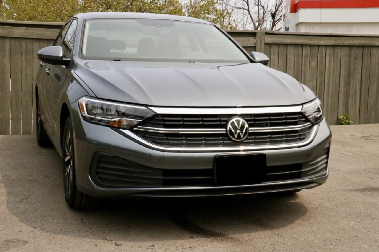 Used 2023 Volkswagen Jetta TRENDLINE | FWD | COLL ASSIST | CARPLAY | BUCAM for sale in Welland, ON