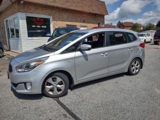 2014 Kia Rondo 4dr Wgn Auto LX w/3rd Row - Photo #2