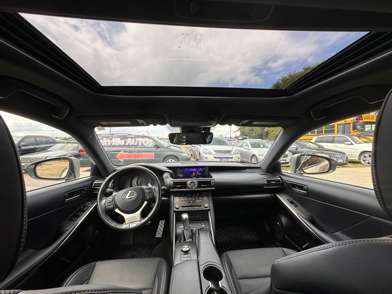 2019 Lexus IS 300 F-Sport 2. Navigation. Photo
