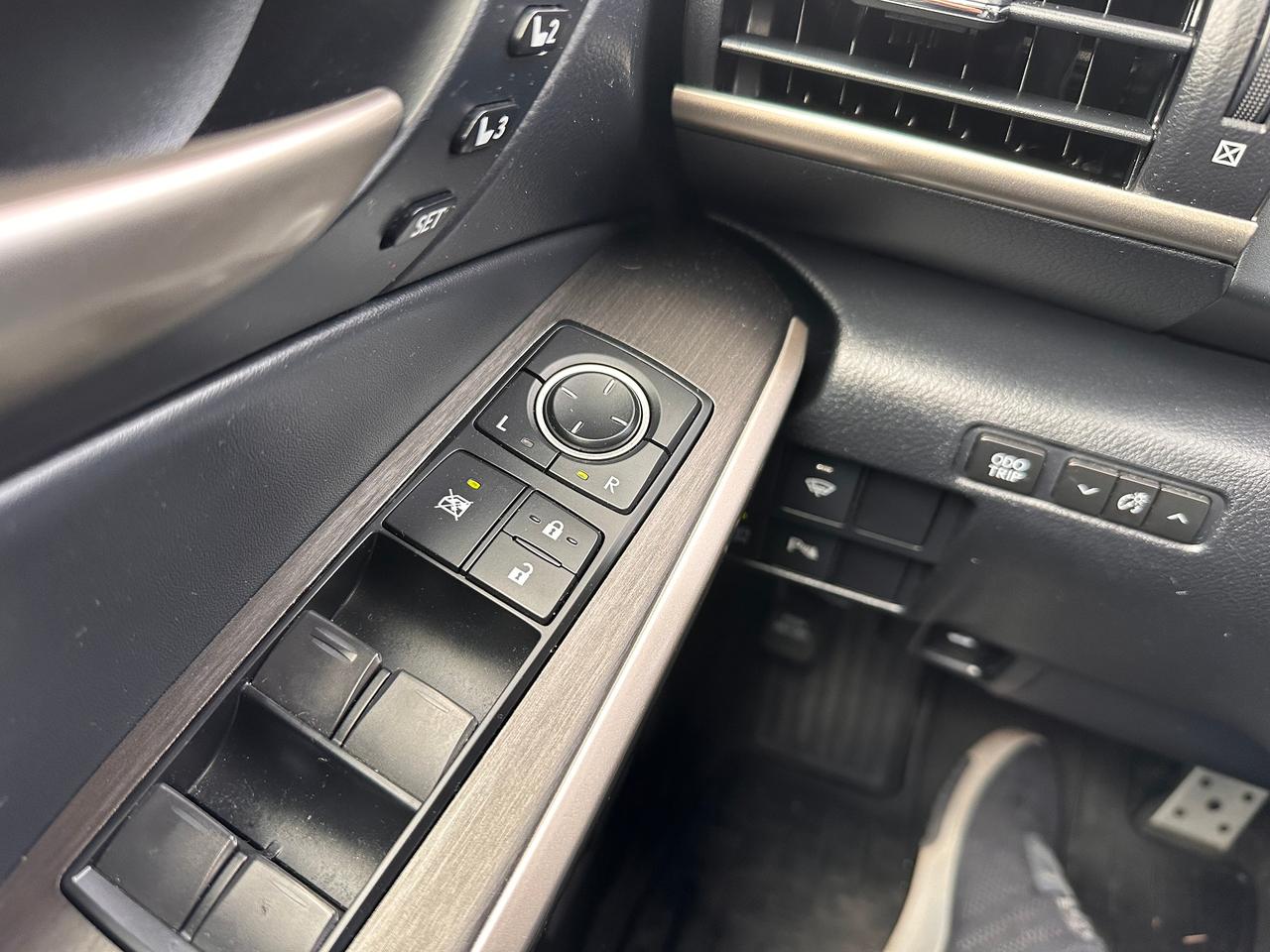 2019 Lexus IS 300 F-Sport 2. Navigation. Photo