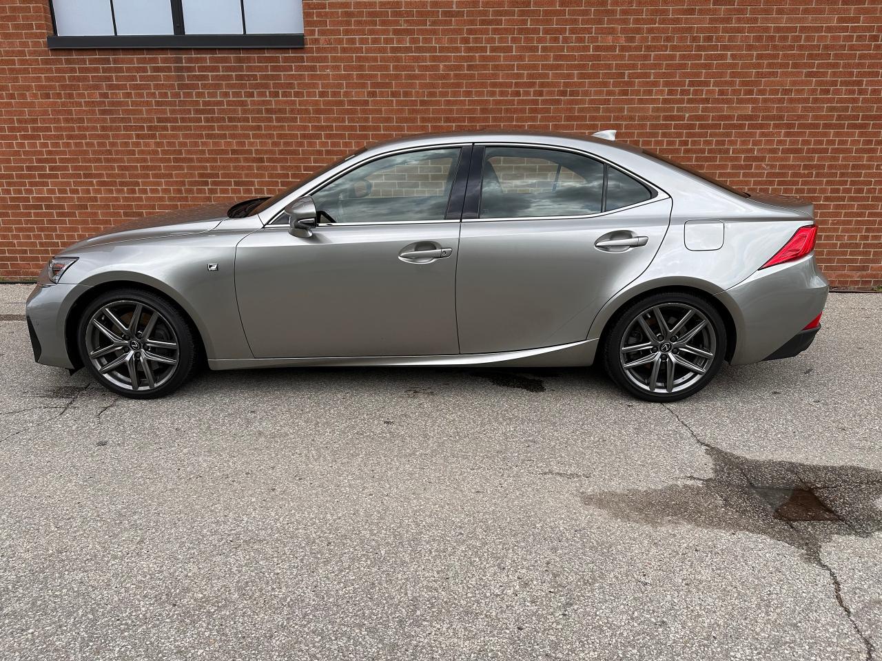 2019 Lexus IS 300 F-Sport 2. Navigation. Photo