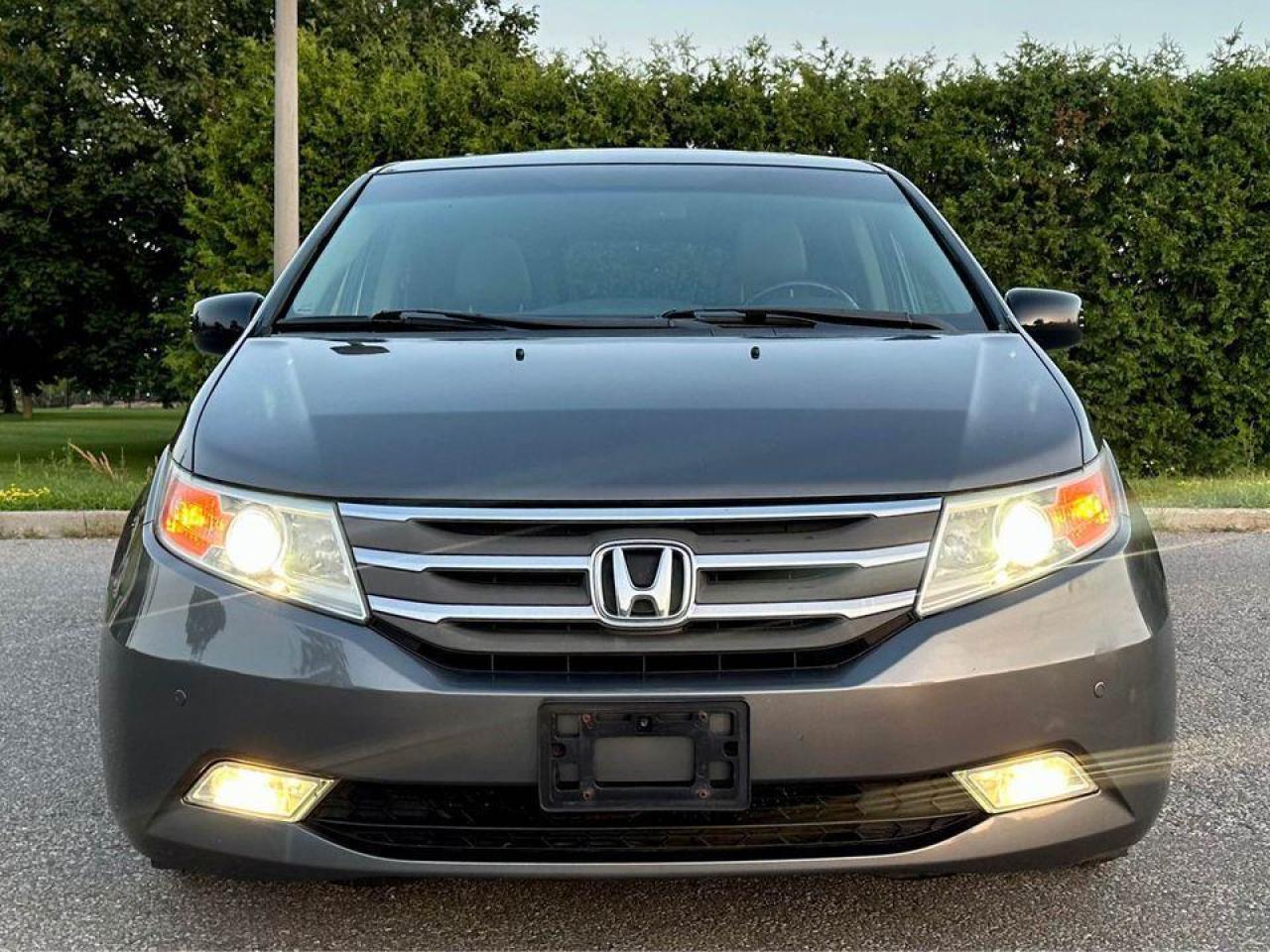 2012 Honda Odyssey 4DR WGN TOURING W/RES & NAVI Photo4
