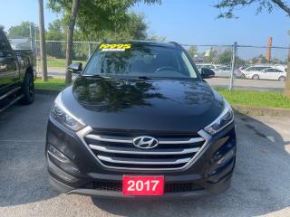 2017 Hyundai Tucson SE, Leather, AWD, Panoramic Sunroof - Photo #2