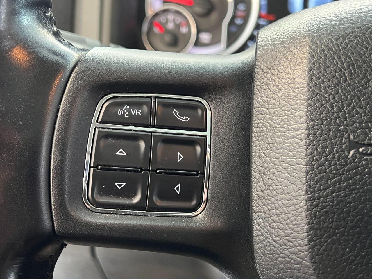 2019 RAM 1500 Classic Warlock Mojave Sand CREW 5.7L V8 4x4+CLEAN CARFAX Photo122
