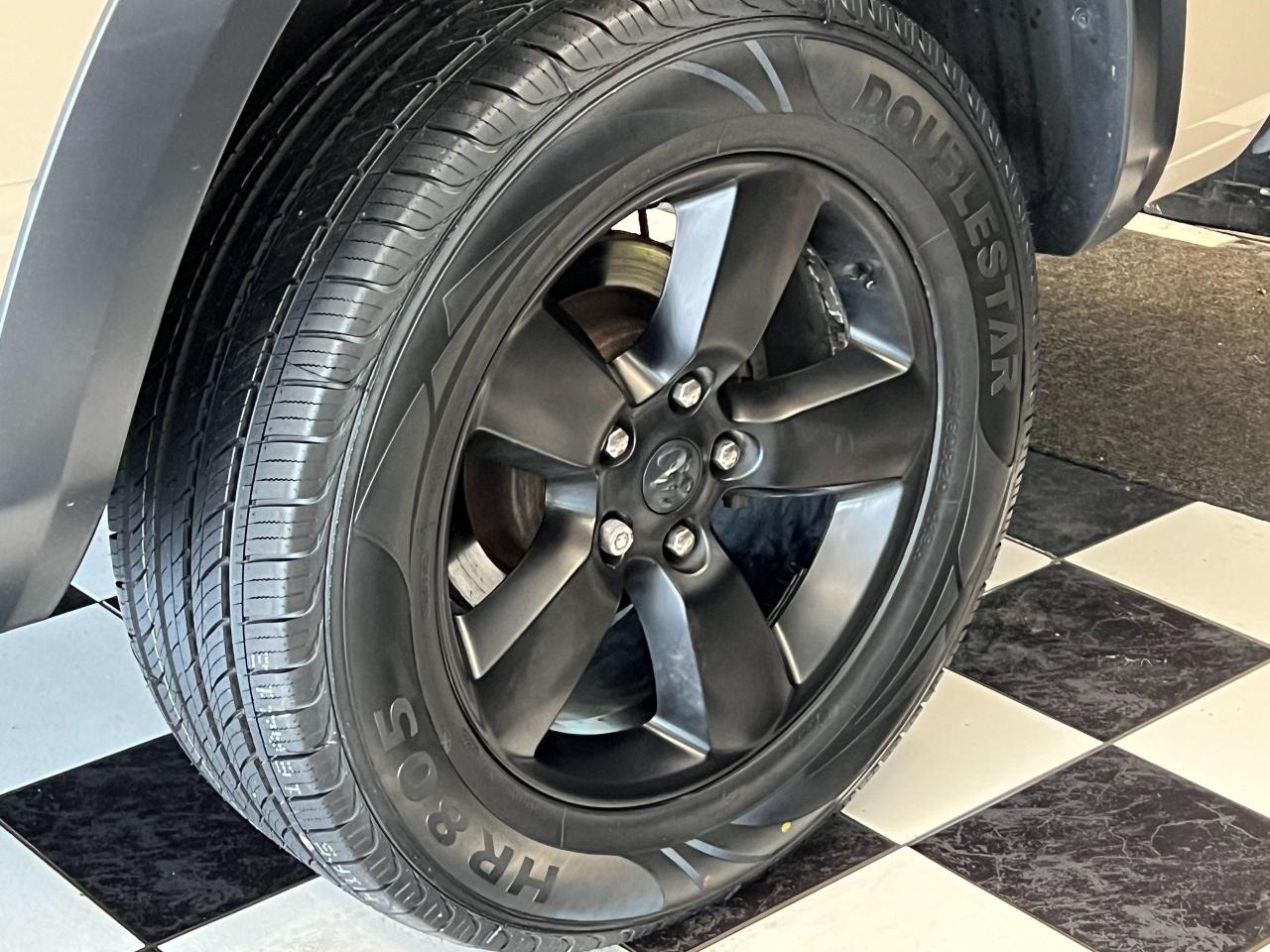 2019 RAM 1500 Classic Warlock Mojave Sand CREW 5.7L V8 4x4+CLEAN CARFAX Photo133