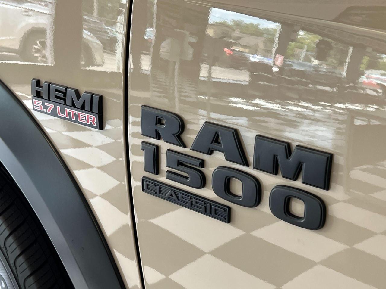 2019 RAM 1500 Classic Warlock Mojave Sand CREW 5.7L V8 4x4+CLEAN CARFAX Photo139