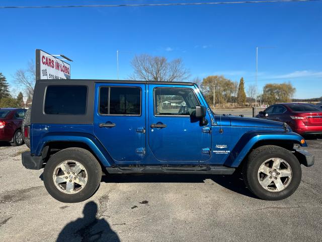 2009 Jeep Wrangler Unlimited Photo2