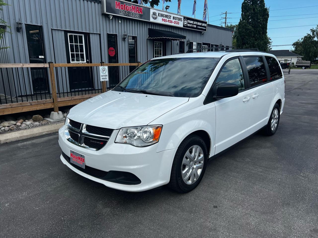 2018 Dodge Grand Caravan SXT - Photo #1