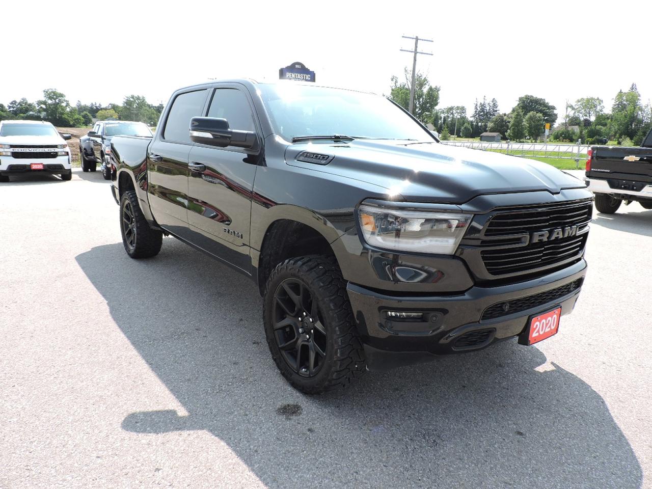 2020 RAM 1500 Sport Hemi 4X4 Navigation 1-Owner Only 44000KM