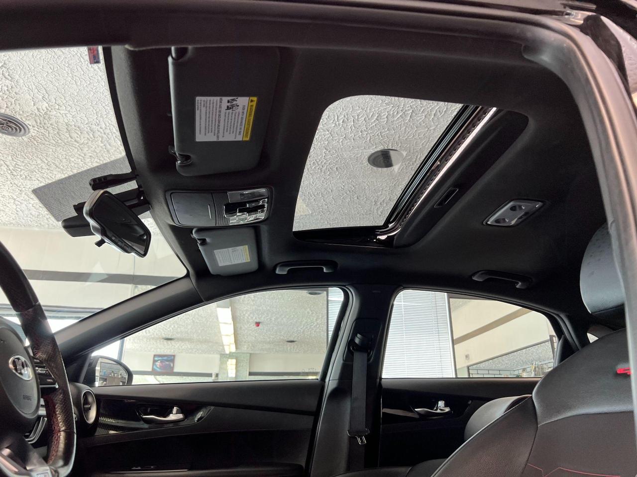 2021 Kia Forte GT DCT+Roof+Camera+Apple Play+CLEAN CARFAX - Photo #11