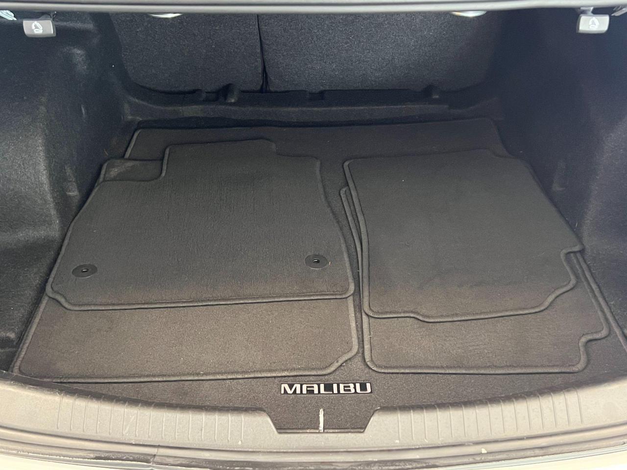 2019 Chevrolet Malibu Premier+Cooled Leather+PanoRoof+Adaptive Cruise+AC - Photo #28