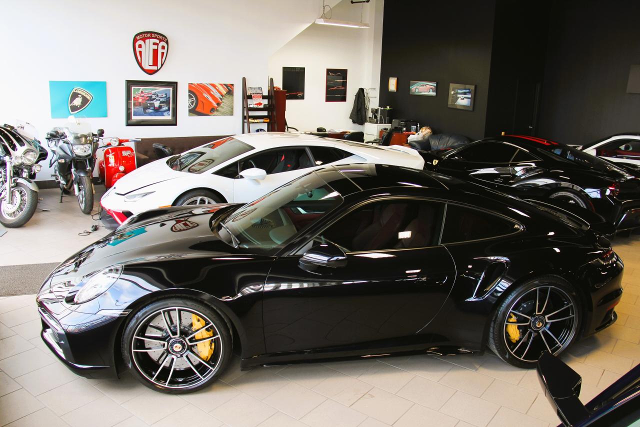 2022 Porsche 911 911 TURBO S LOADED WITH SPORT/LUX OPTIONS! - Photo #4