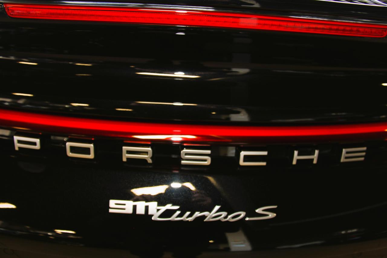 2022 Porsche 911 911 TURBO S LOADED WITH SPORT/LUX OPTIONS! - Photo #13