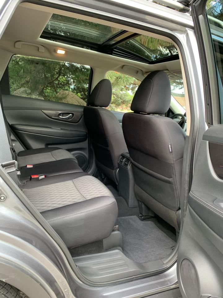 2019 Nissan Rogue AWD SV - 1 LOCAL SENIOR OWNER!! NO INSUR. CLAIMS!! - Photo #6