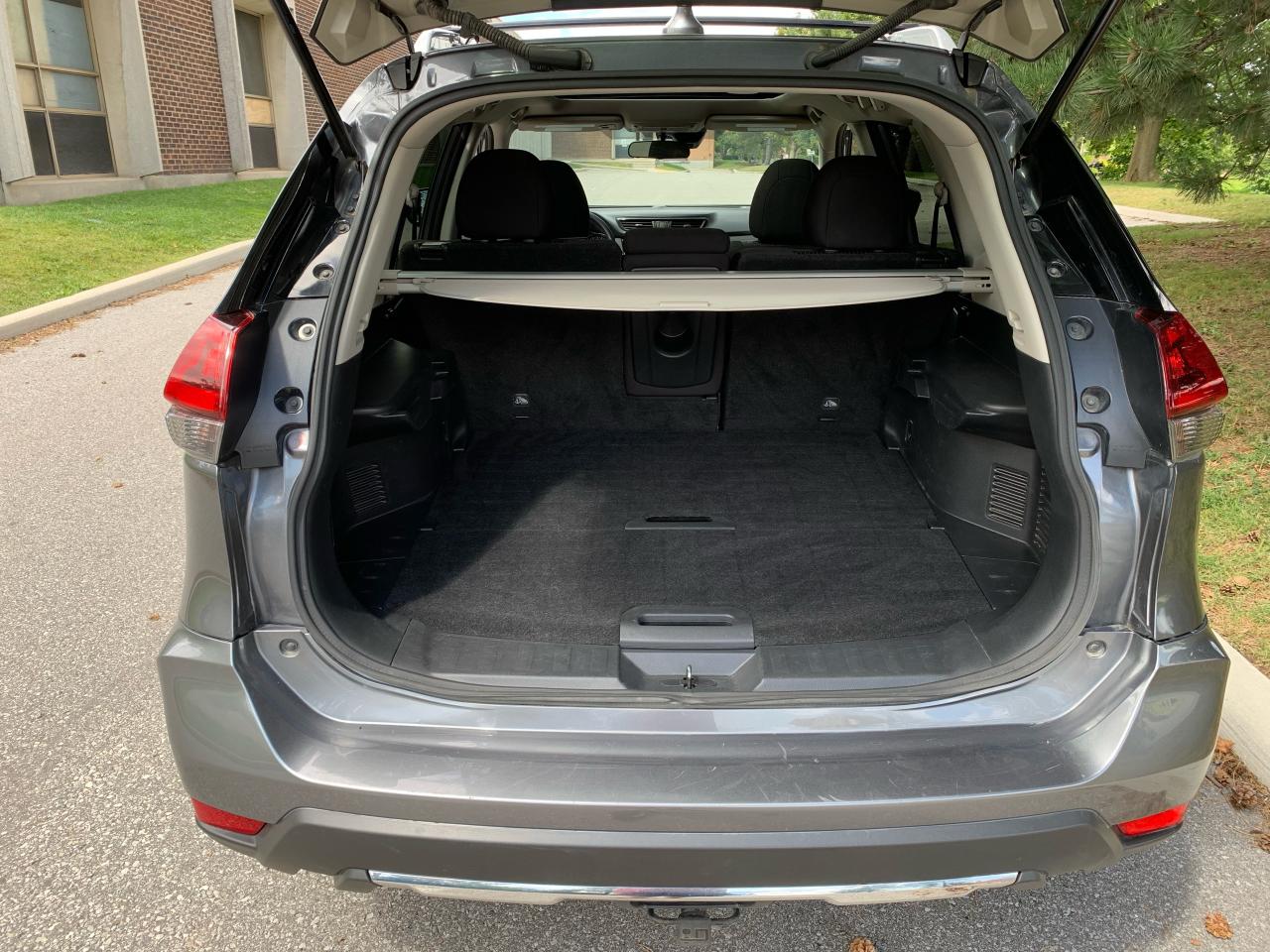 2019 Nissan Rogue AWD SV - 1 LOCAL SENIOR OWNER!! NO INSUR. CLAIMS!! - Photo #20
