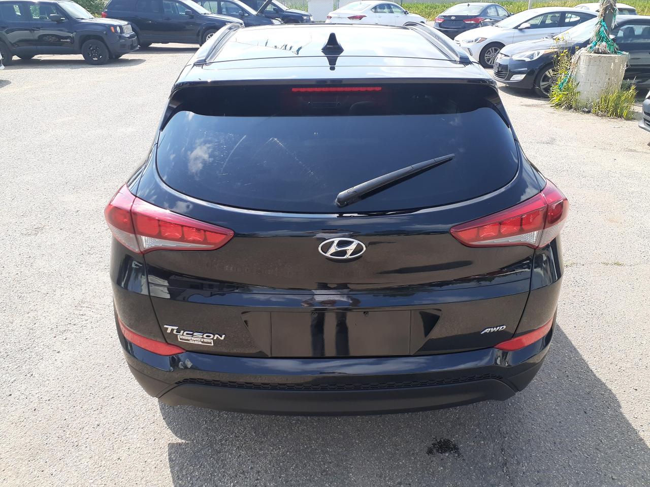 2018 Hyundai Tucson SE AWD, Leather, Blindspot det,htd Steering Seats, - Photo #6