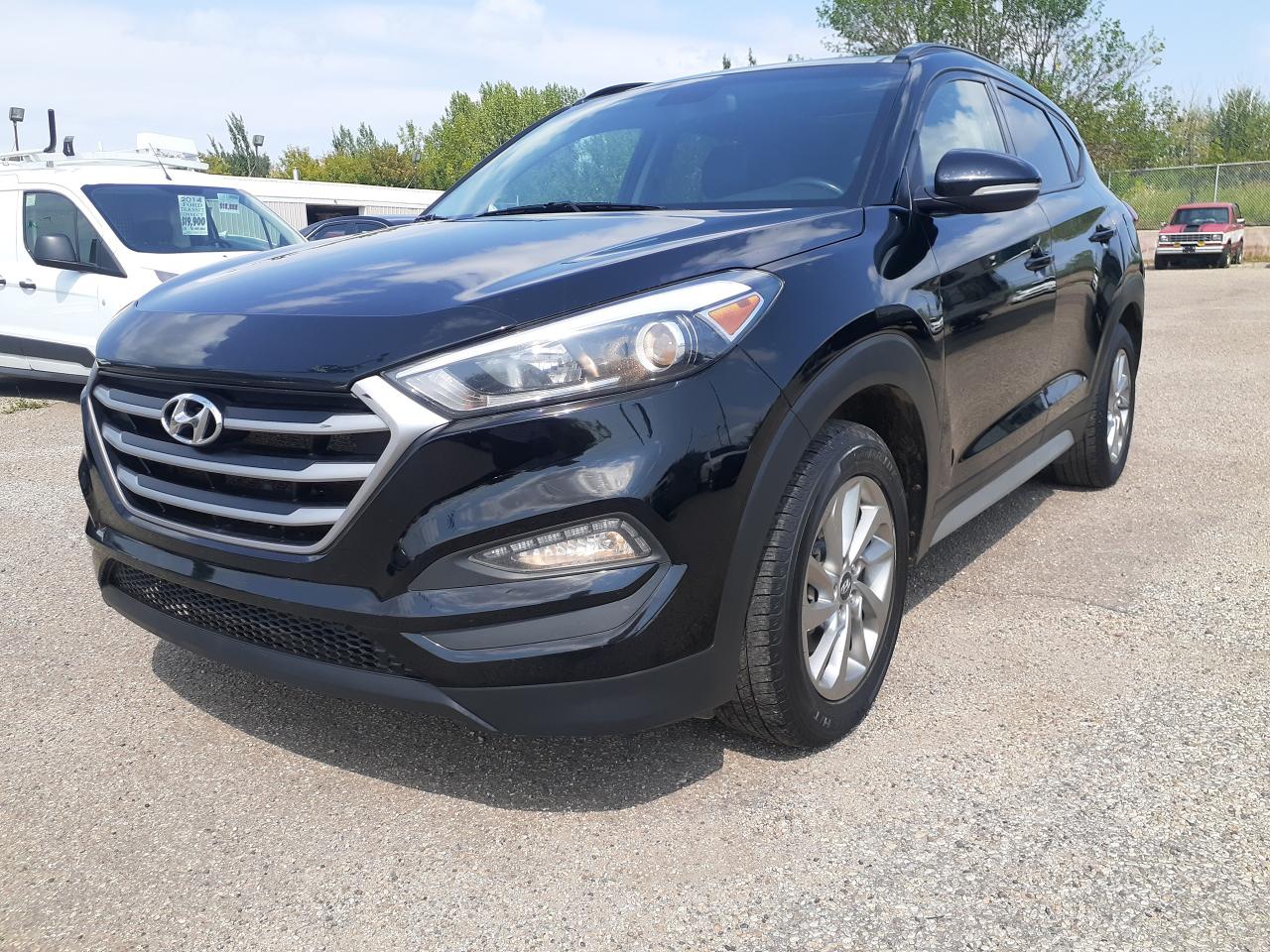 2018 Hyundai Tucson SE AWD, Leather, Blindspot det,htd Steering Seats, - Photo #3