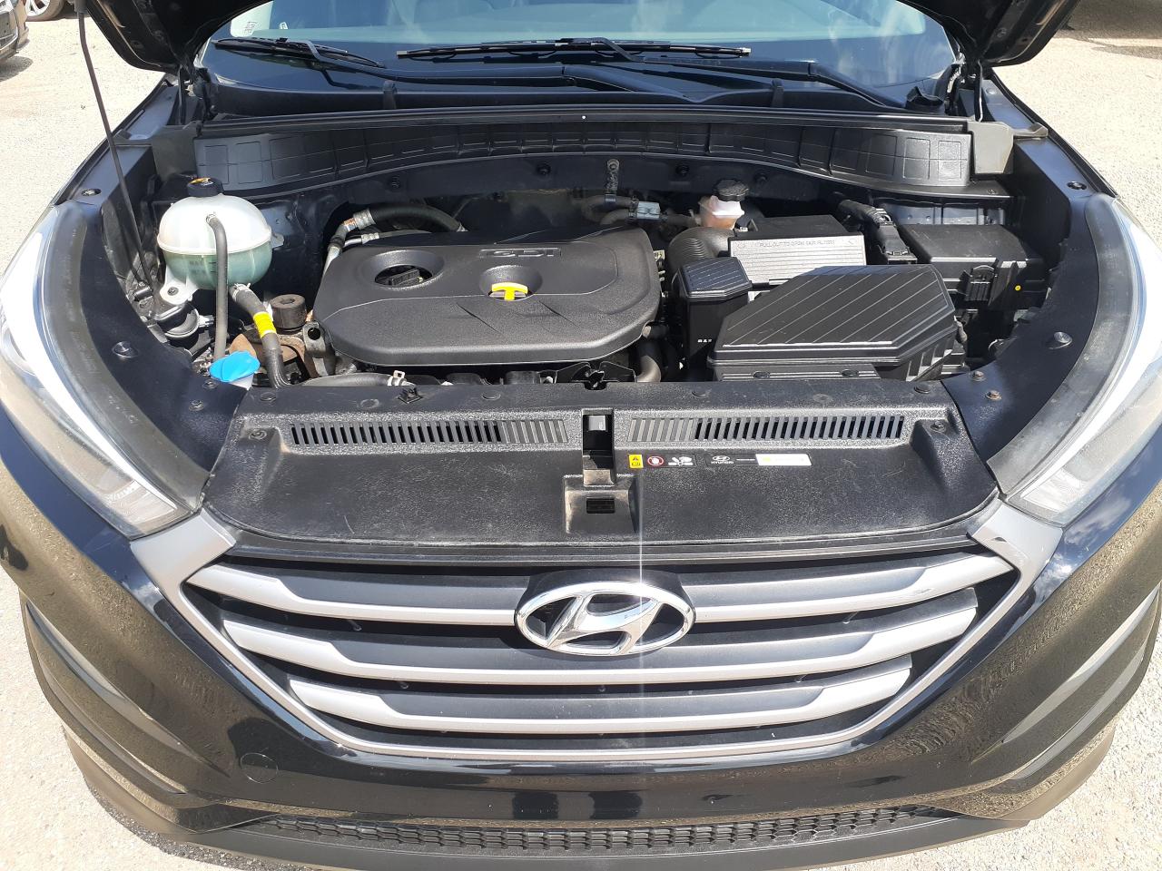 2018 Hyundai Tucson SE AWD, Leather, Blindspot det,htd Steering Seats, - Photo #5