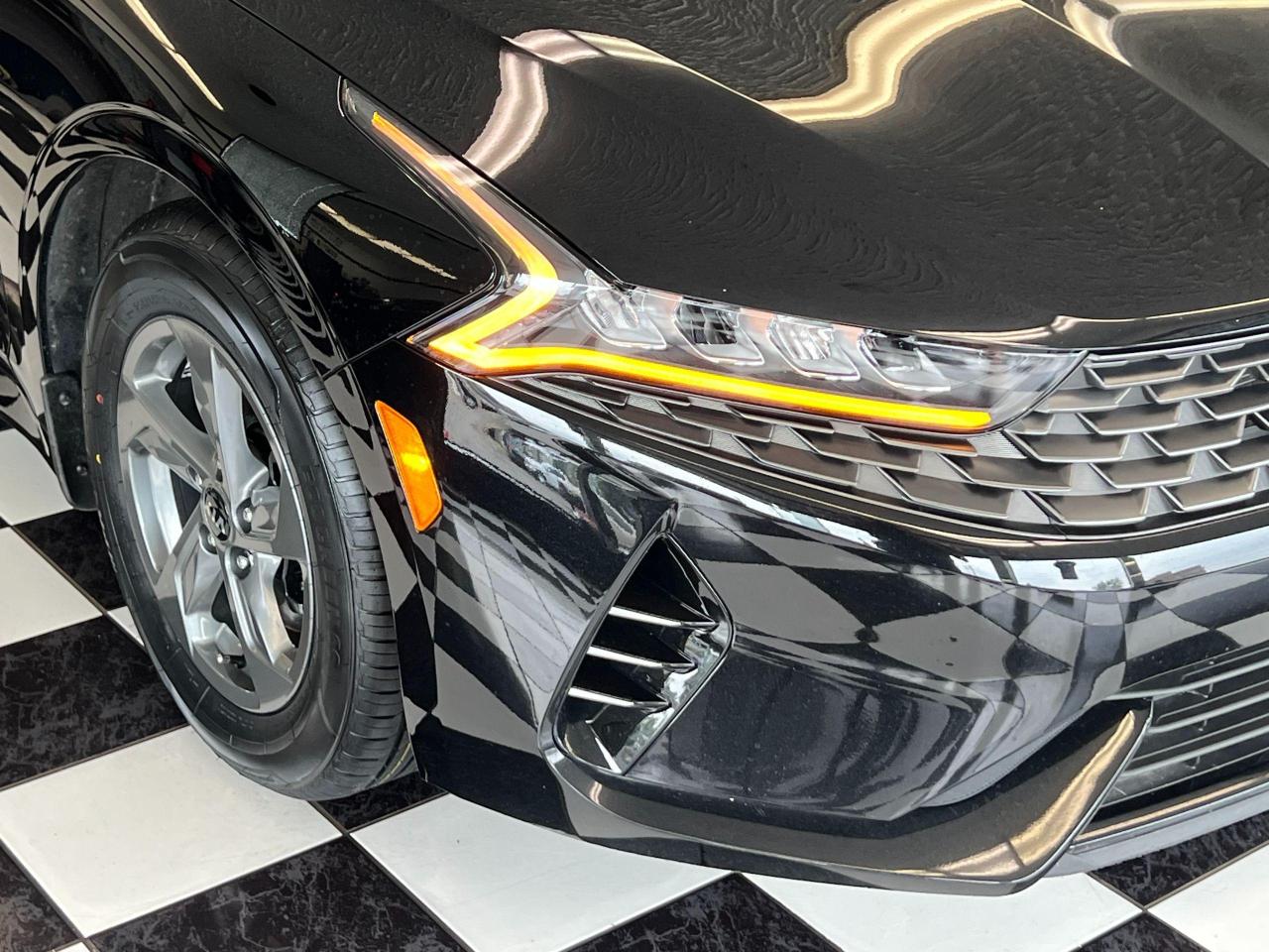 2021 Kia K5 LX AWD+New Tires+RemoteStart+LaneKeep+CLEAN CARFAX - Photo #38
