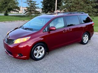 2013 Toyota Sienna 5DR V6 LE 8-PASS FWD - Photo #2