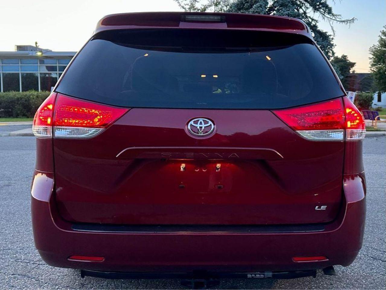 2013 Toyota Sienna 5DR V6 LE 8-PASS FWD - Photo #6