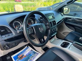 2017 Dodge Grand Caravan SXT Premium Plus - Photo #6