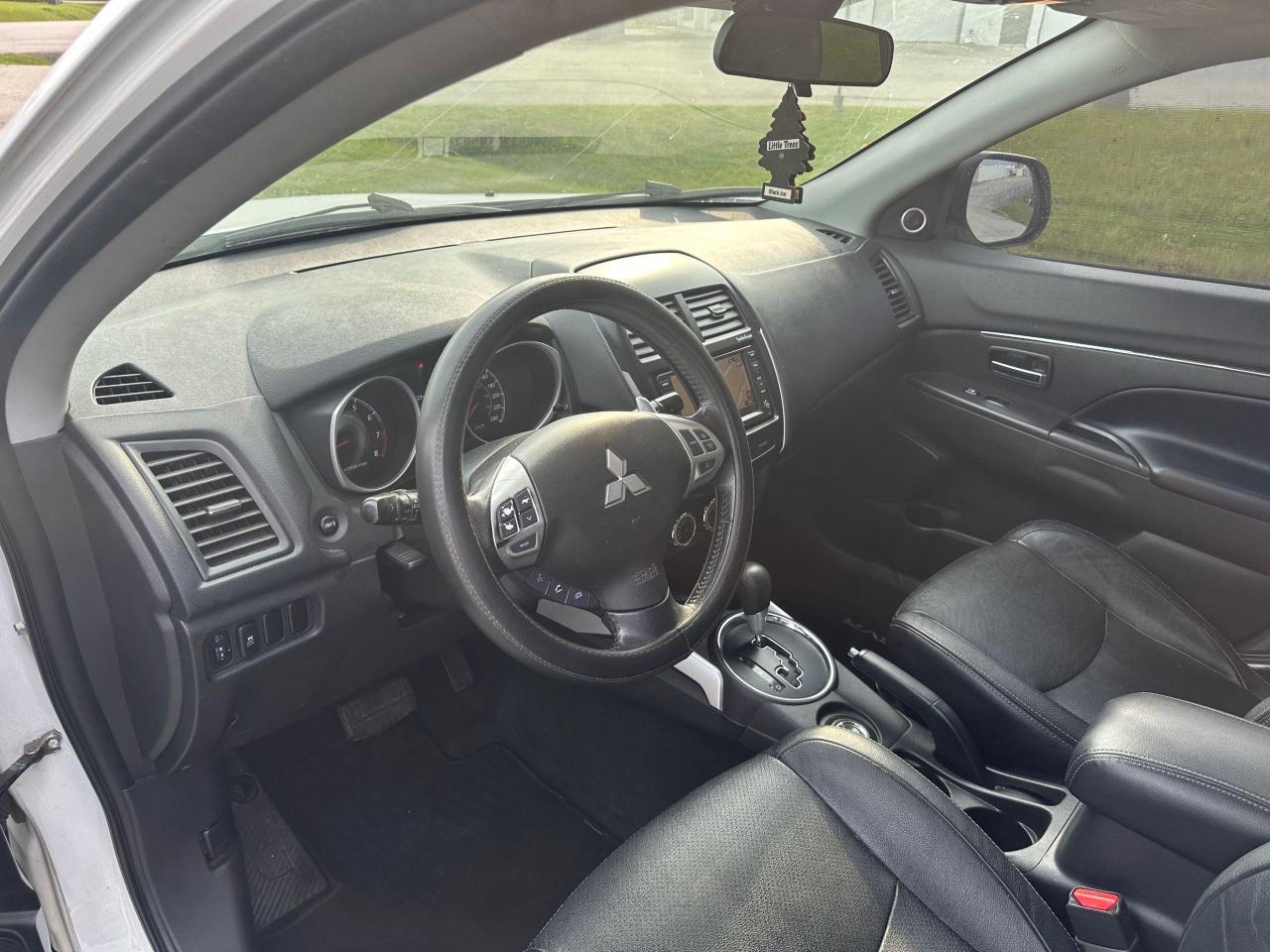 2013 Mitsubishi RVR GT - 4WD - PANORAMIC ROOF - Photo #16