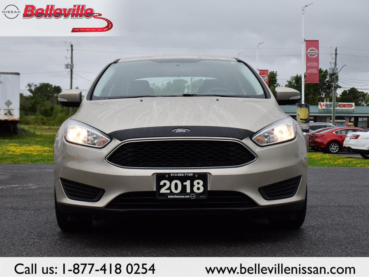 2018 Ford Focus SE-FWD, Clean, sporty and fuel saver! Photo2