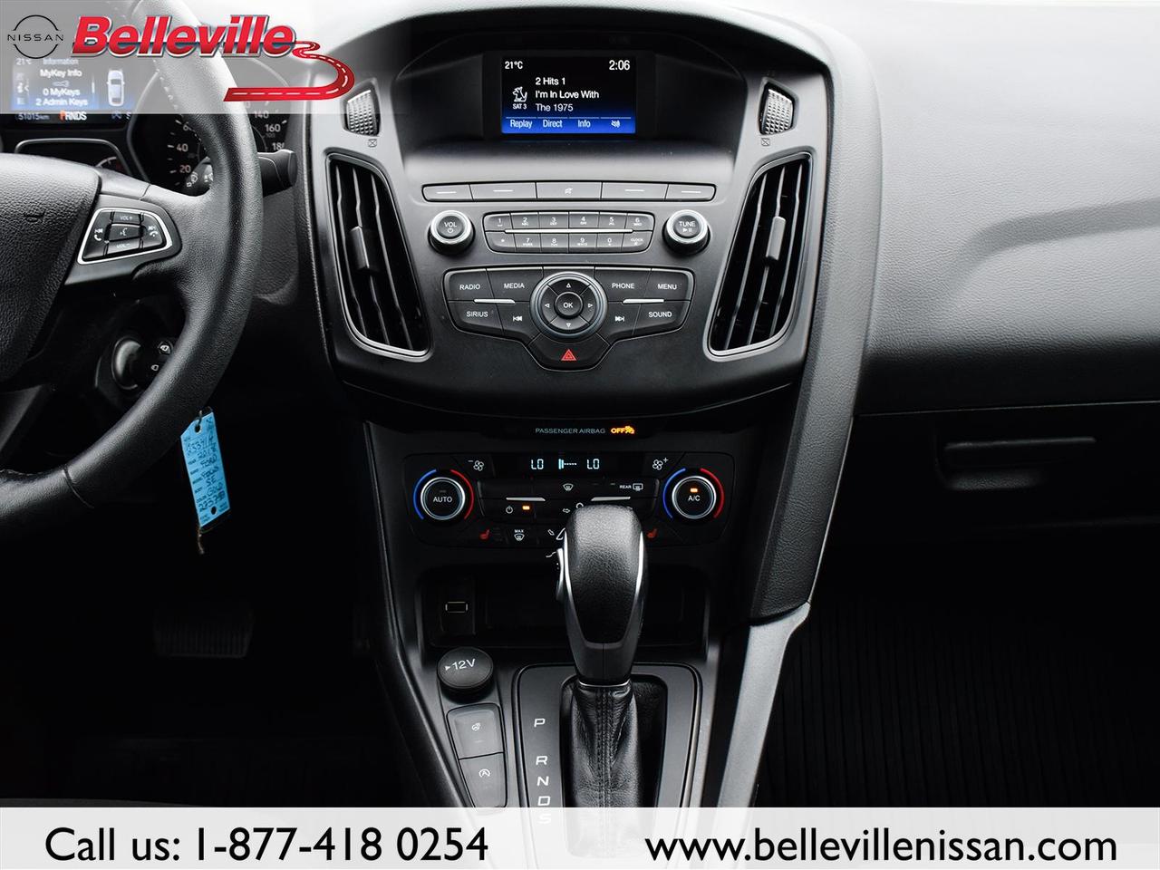 2018 Ford Focus SE-FWD, Clean, sporty and fuel saver! Photo