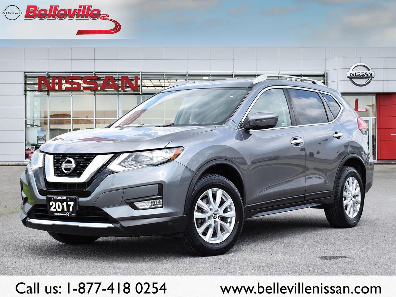 2017 Nissan Rogue SV AWD, SUNROOF, LOCAL TRADE! Photo0
