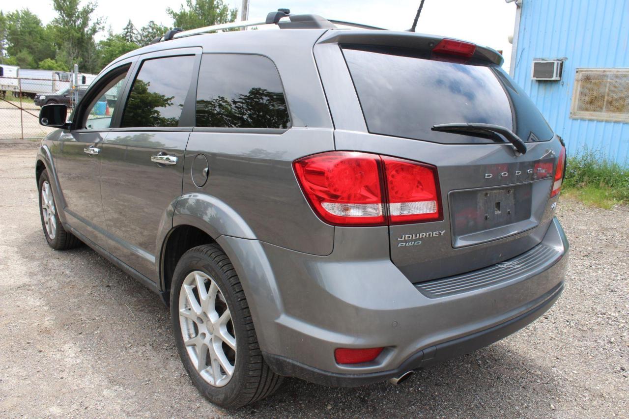 2013 Dodge Journey  Photo3