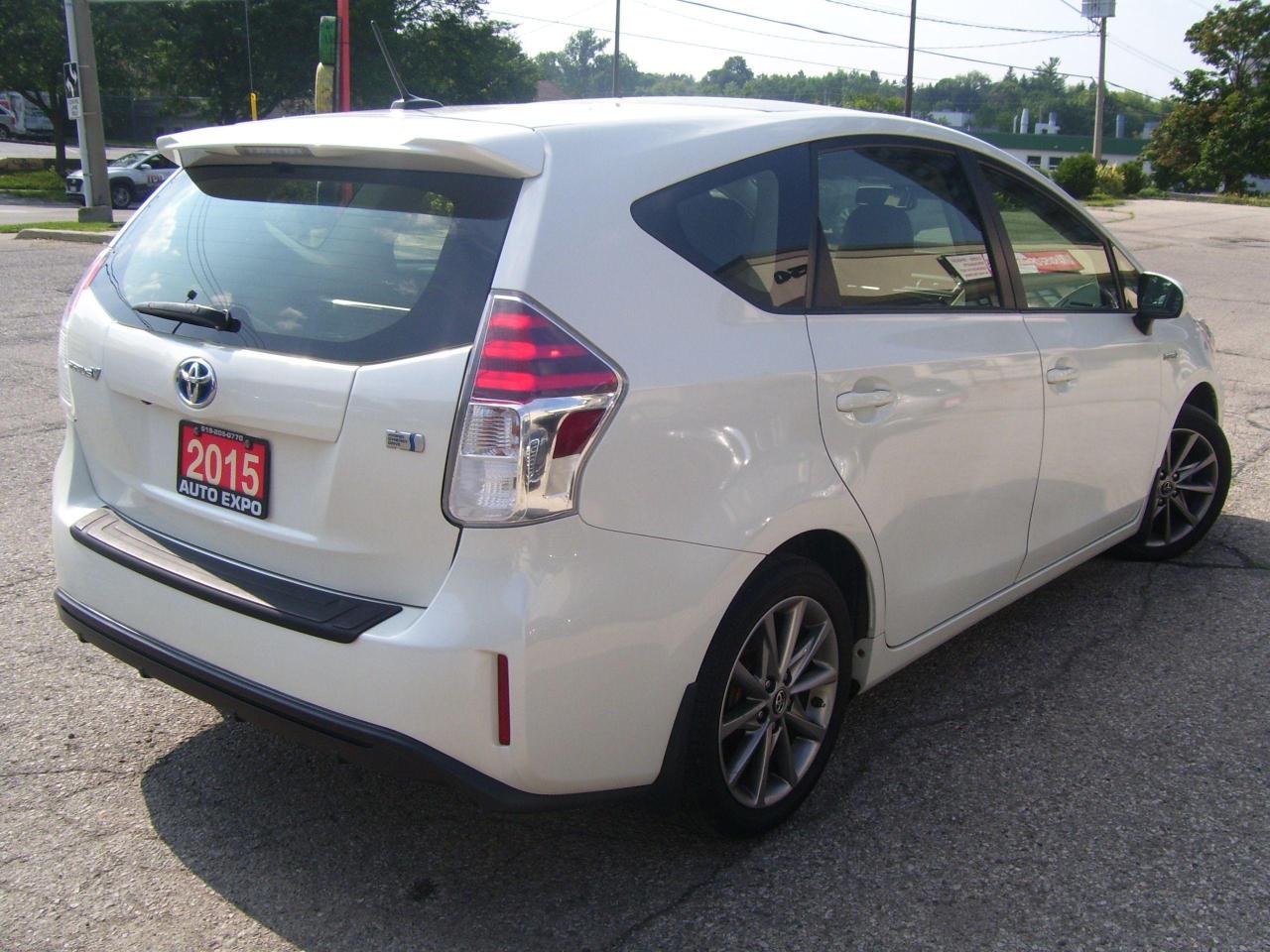 2015 Toyota Prius v Auto,Sunroof,Lather,GPS,Certified,Bluetooth,,, - Photo #5