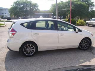 2015 Toyota Prius v Auto,Sunroof,Lather,GPS,Certified,Bluetooth,,, - Photo #6