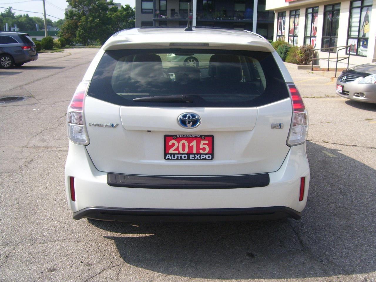 2015 Toyota Prius v Auto,Sunroof,Lather,GPS,Certified,Bluetooth,,,