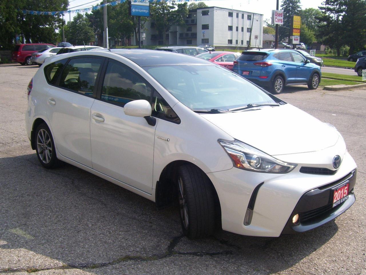 2015 Toyota Prius v Auto,Sunroof,Lather,GPS,Certified,Bluetooth,,,