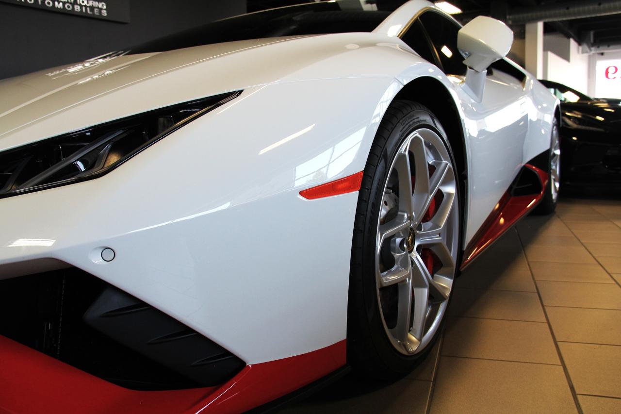 2021 Lamborghini Huracan HURACAN EVO Coupe RWD LOW K'S LIKE NEW! Photo2