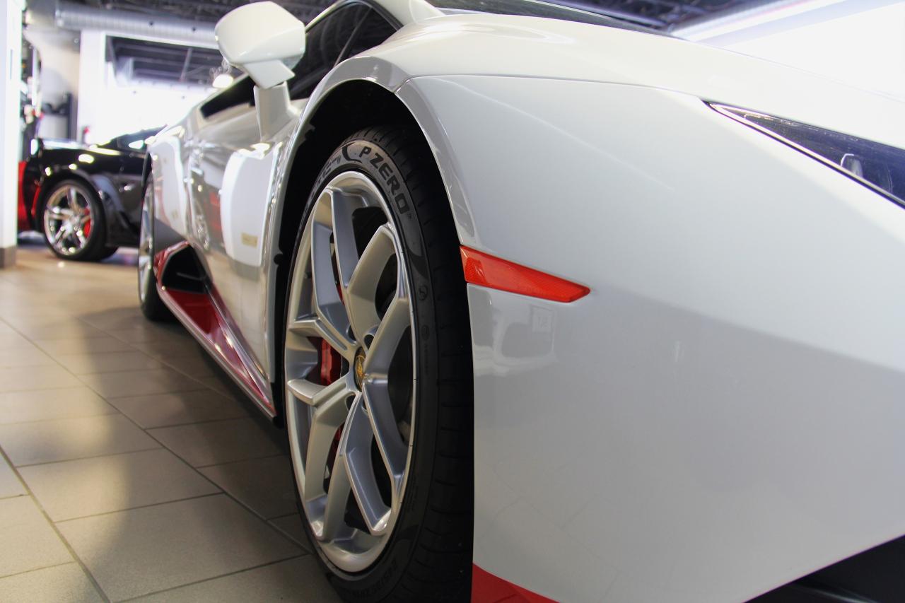 2021 Lamborghini Huracan HURACAN EVO Coupe RWD LOW K'S LIKE NEW! - Photo #4