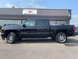 2018 Chevrolet Silverado 1500 AUTO 4WD CREW CAB NO ACCIDENT NEW TIRES - Photo #2