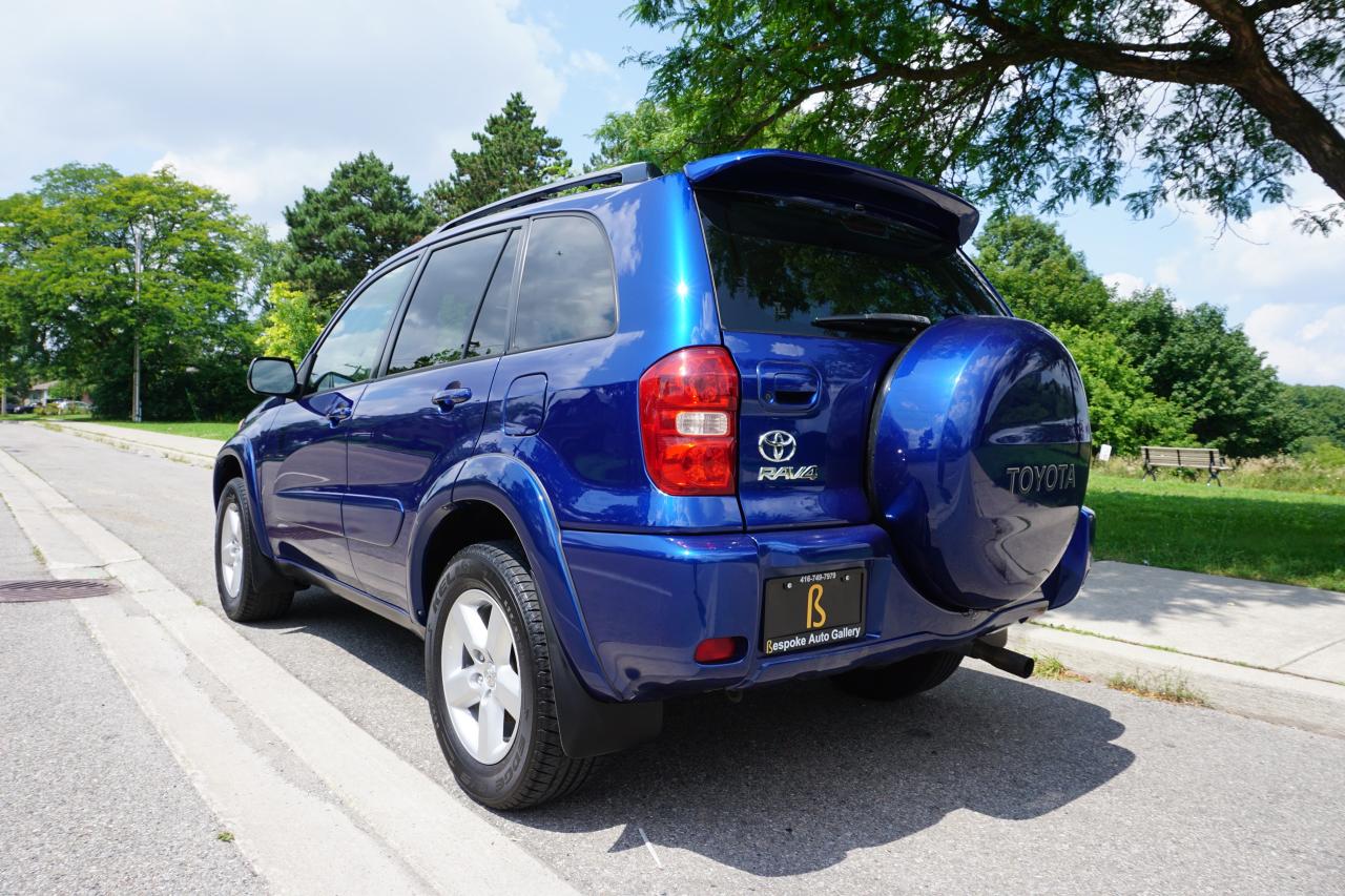 2005 Toyota RAV4 LIMITED / NO ACCIDENTS / MANUAL / LOW KM'S / 4WD Photo2