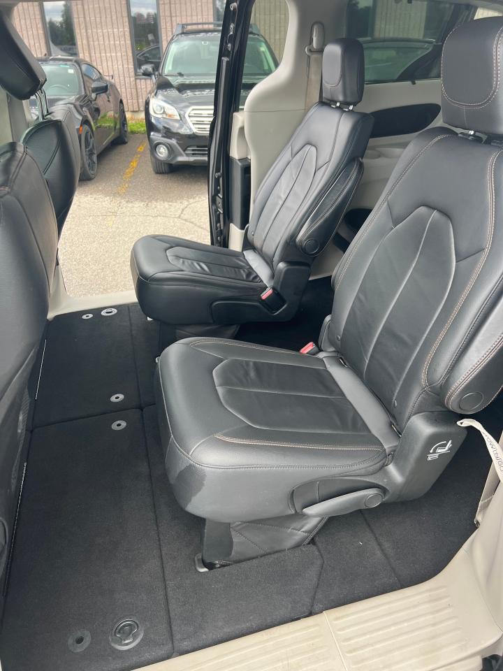 2017 Chrysler Pacifica 4dr Wgn Touring-L - Photo #14