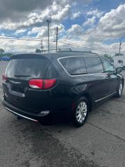 2017 Chrysler Pacifica 4dr Wgn Touring-L - Photo #4
