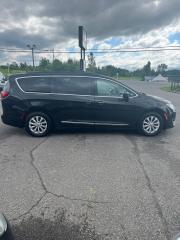 2017 Chrysler Pacifica 4dr Wgn Touring-L - Photo #5