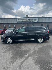 2017 Chrysler Pacifica 4dr Wgn Touring-L - Photo #2