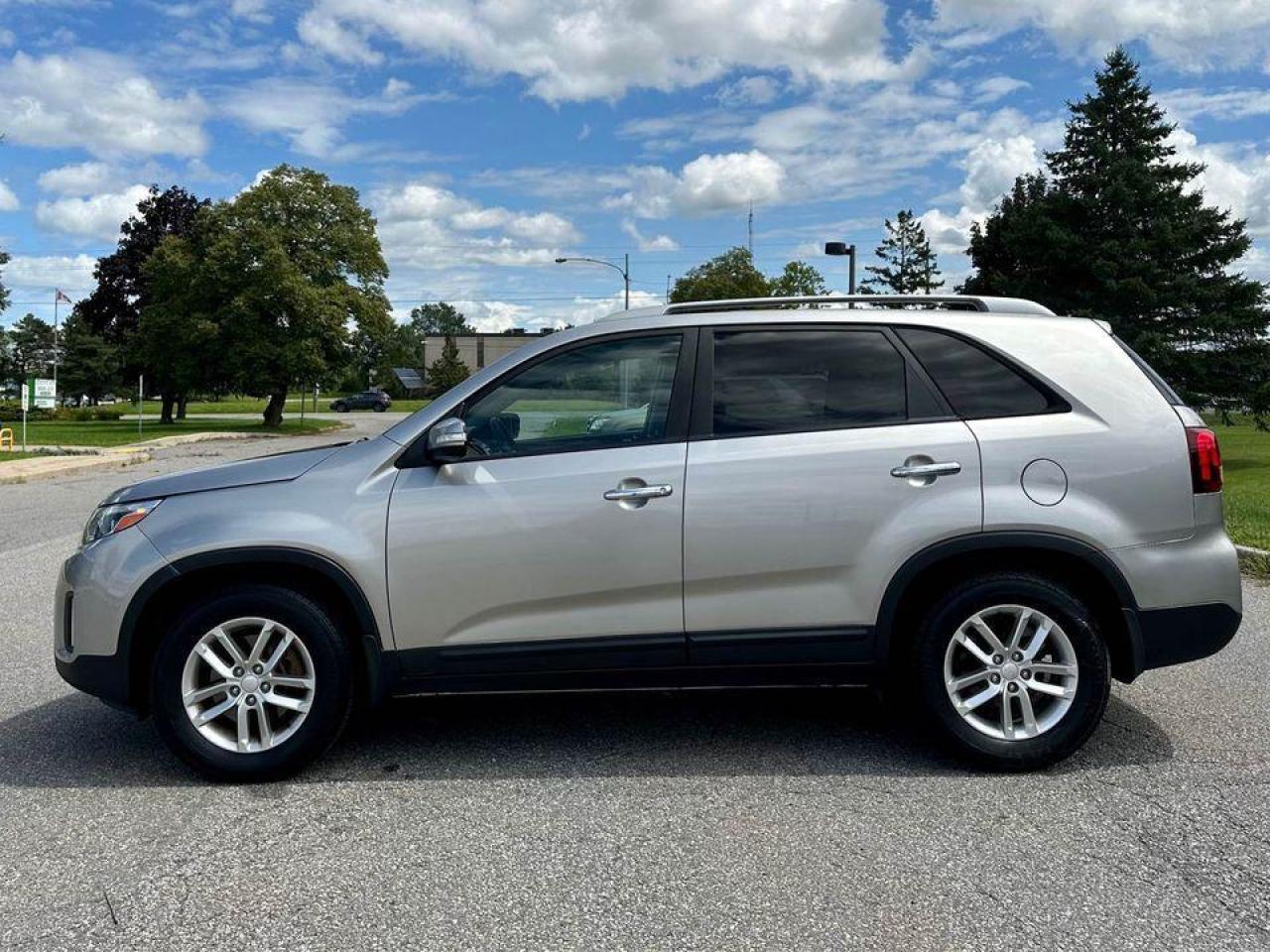 2015 Kia Sorento 2.4L 4 cylinder - Safety Cert. - Photo #13