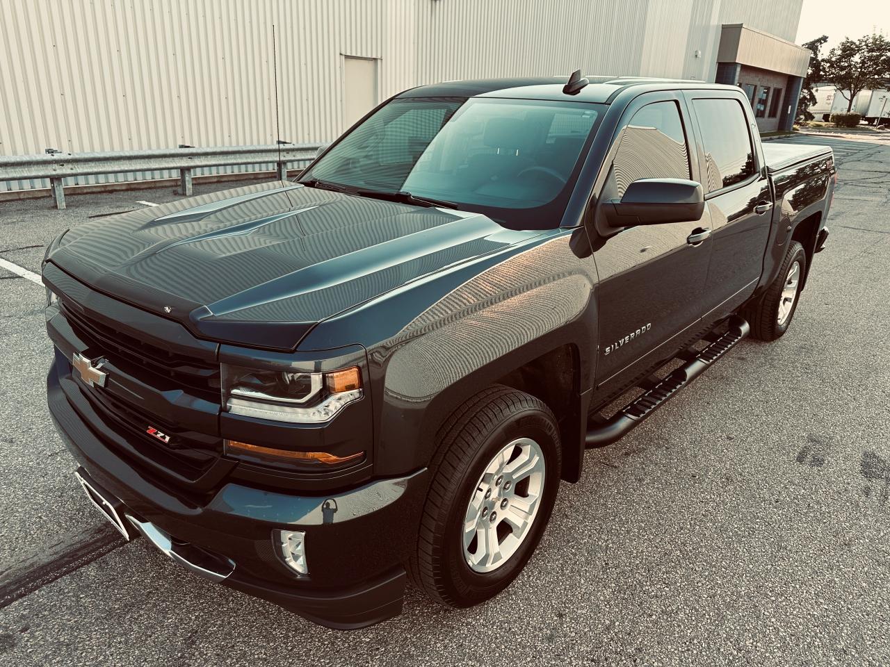 2017 Chevrolet Silverado 1500 4WD Crew Cab LT2 - Z 71 Off Road