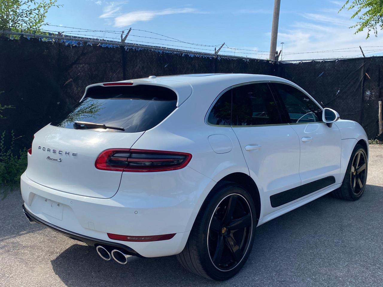 2015 Porsche Macan ***SOLD*** Photo