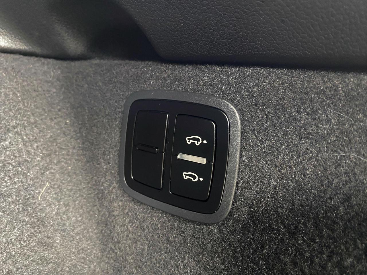 2015 Porsche Macan ***SOLD*** Photo