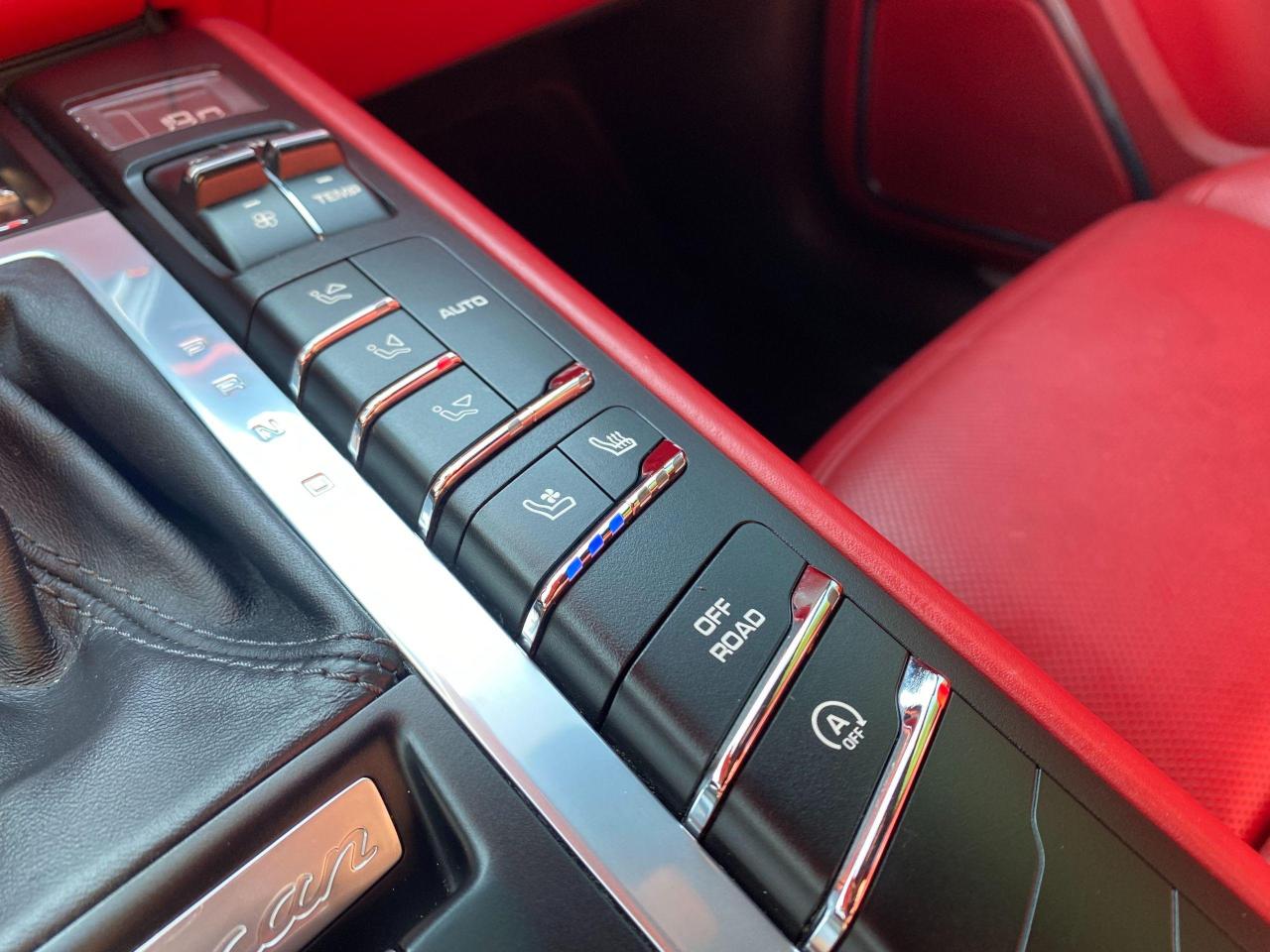 2015 Porsche Macan ***SOLD*** - Photo #26