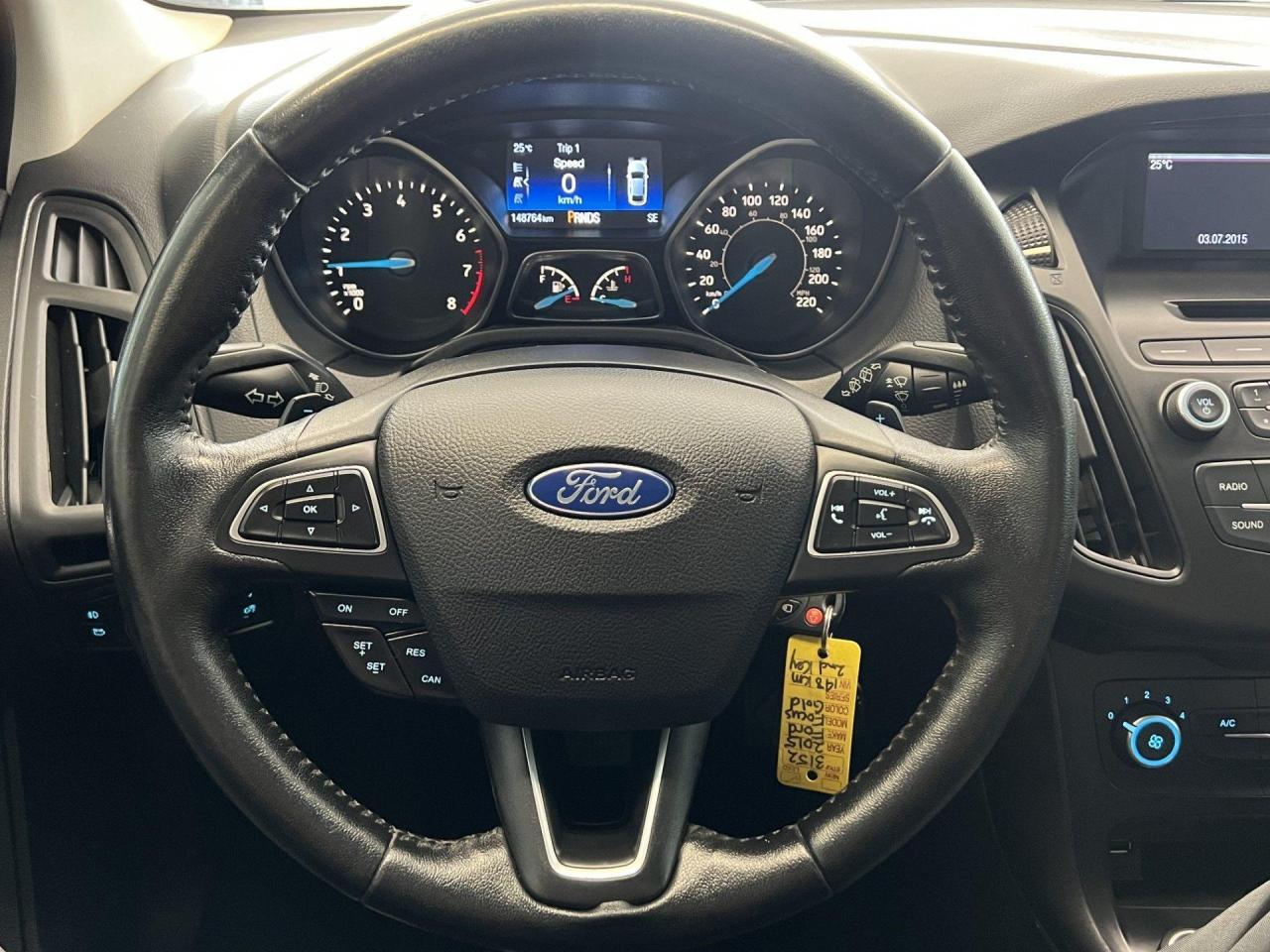 2015 Ford Focus SE Hatchback+Bluetooth+Camera+Cruise Control - Photo #9
